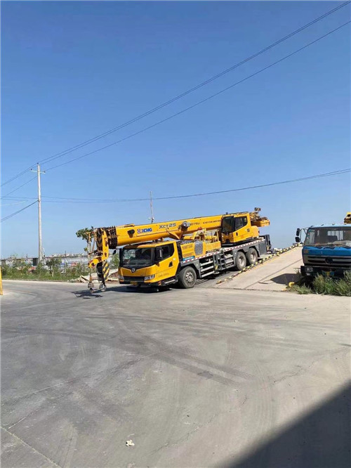 赵县吊车作业时，可能会产生哪些额外收费项目？